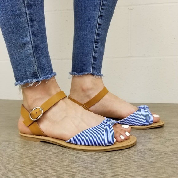 Cute Blue & White Flat Striped Sandals - G - Picture 3 of 8